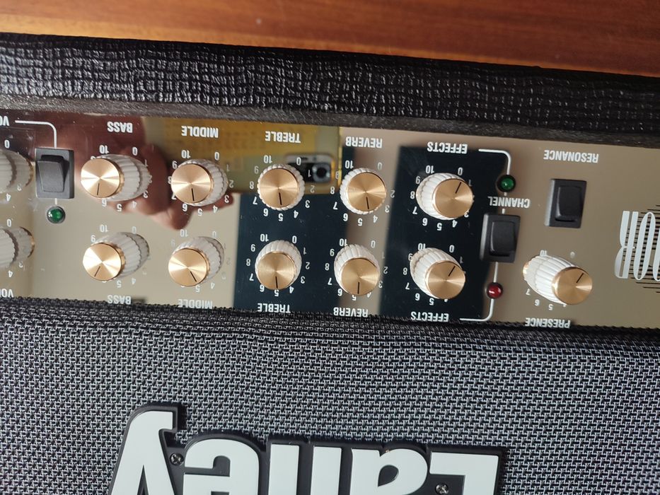 Amplificador Laney VH100R