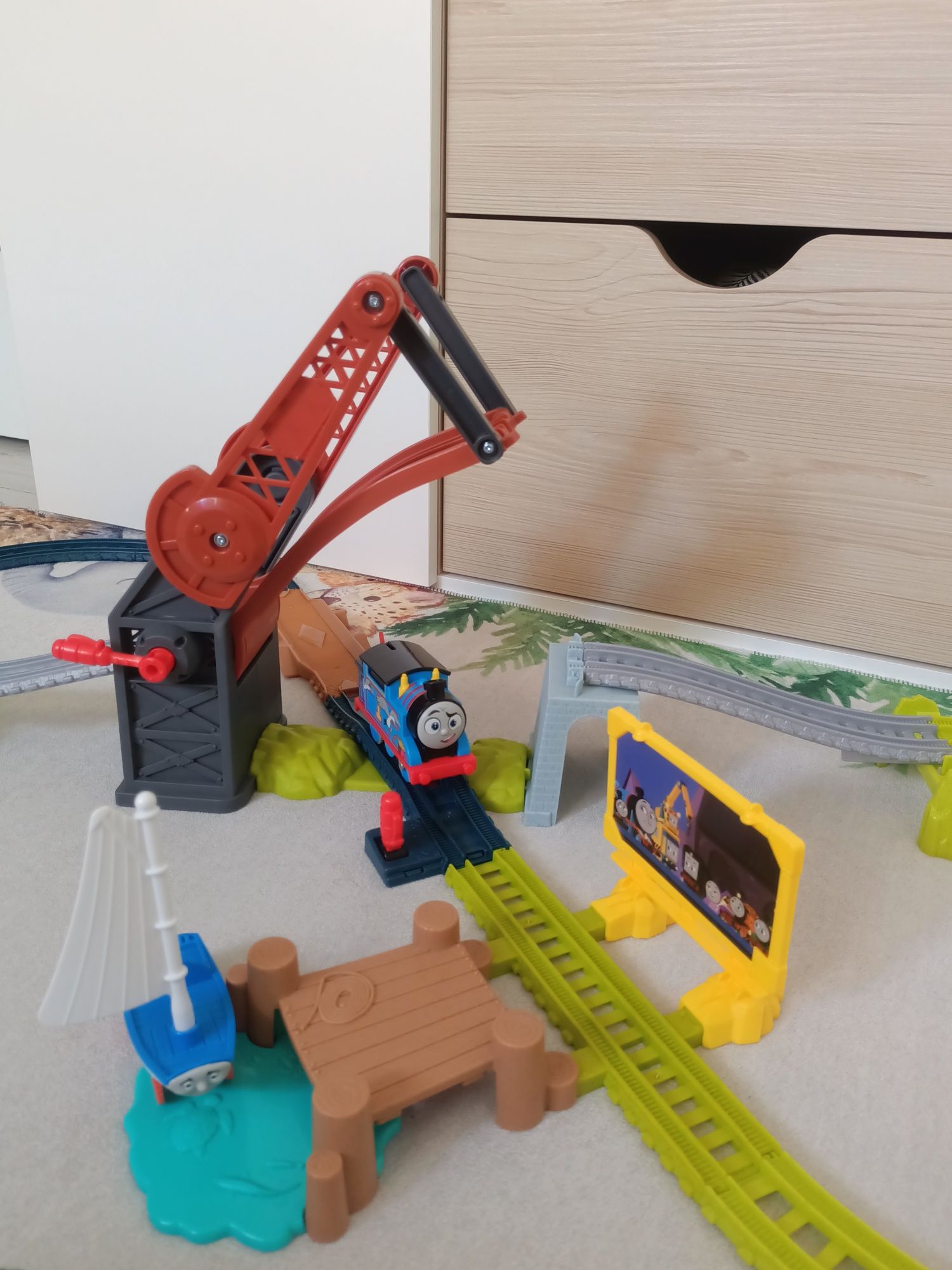 Fisher Price Tomek I przyjaciele Most zwodzony i Tomek fikołek