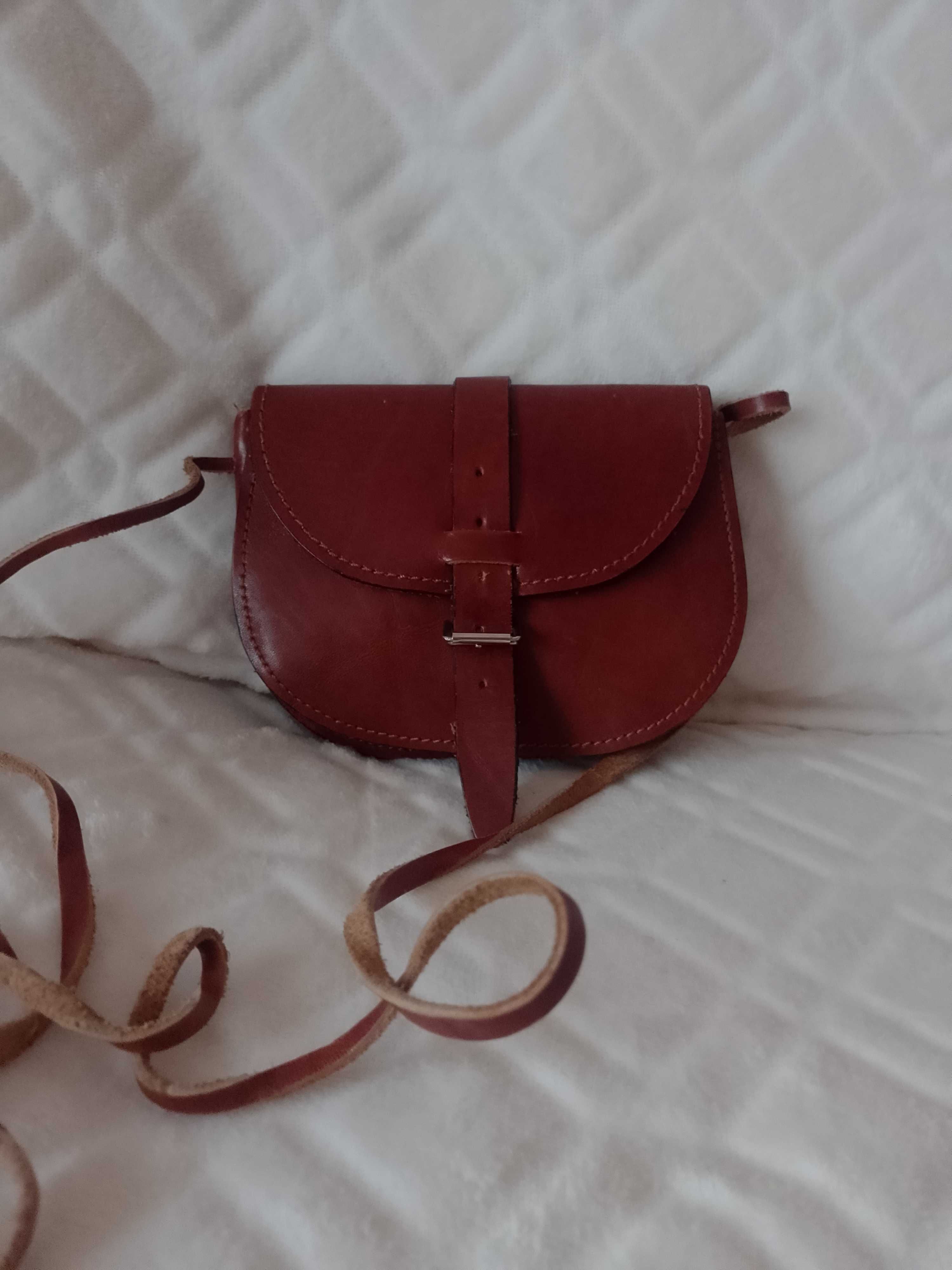 Real Leather/Skórzana torebka listonoszka z Madrytu
