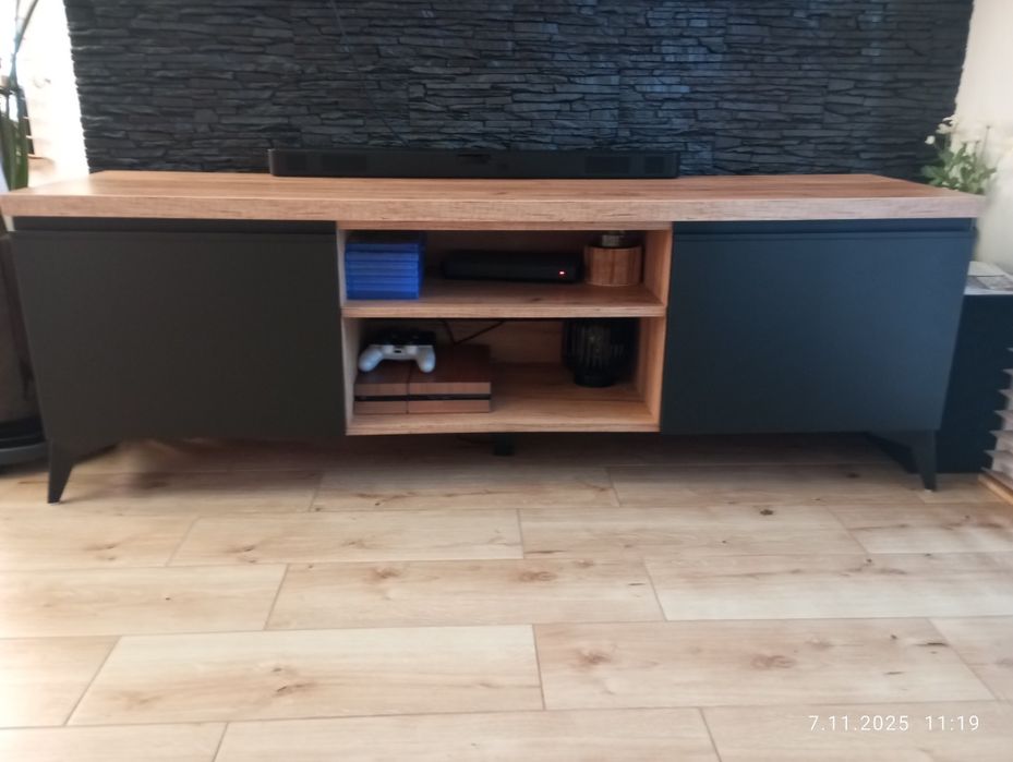 Szafka RTV stojąca