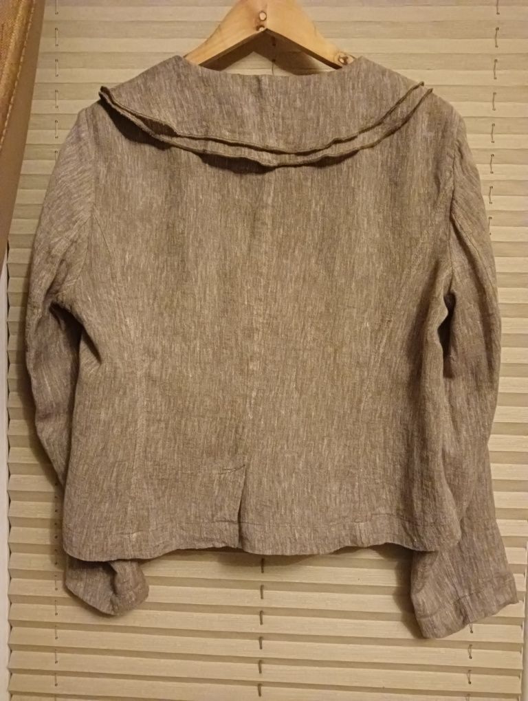 Lekki beżowy stylowy lniany zakiecik