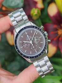 Omega Speedmaster Moonwatch Chocolate 311.30.42.30.13.001 Serwis