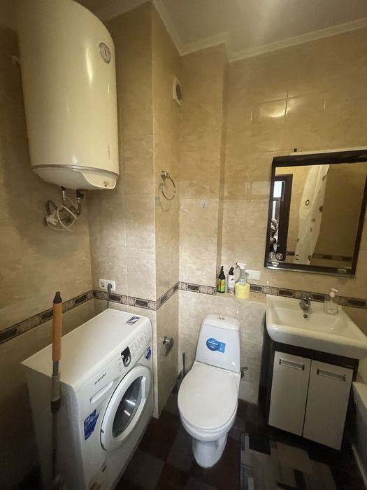 Сдам посуточно без комисссии классную квартиру Таирова Небесной Сотни