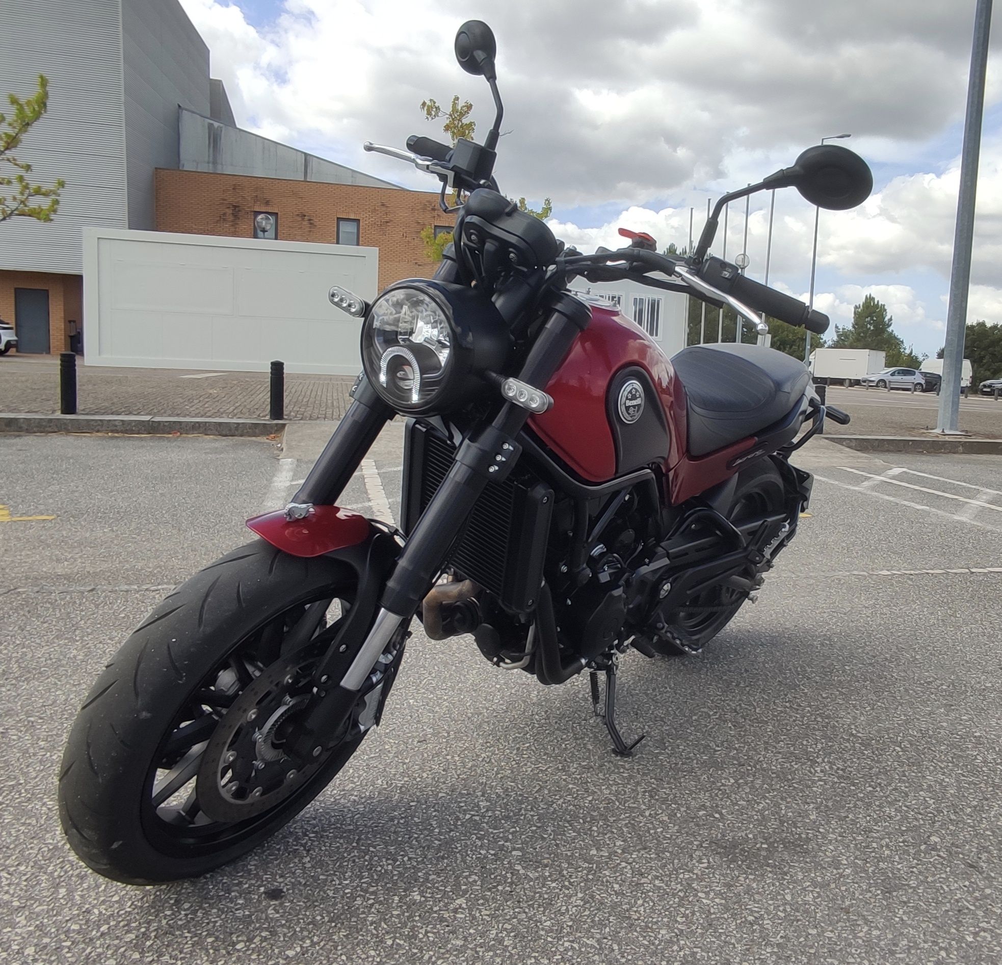 Benelli leoncino 500 - linda, como nova e sem nada a fazer