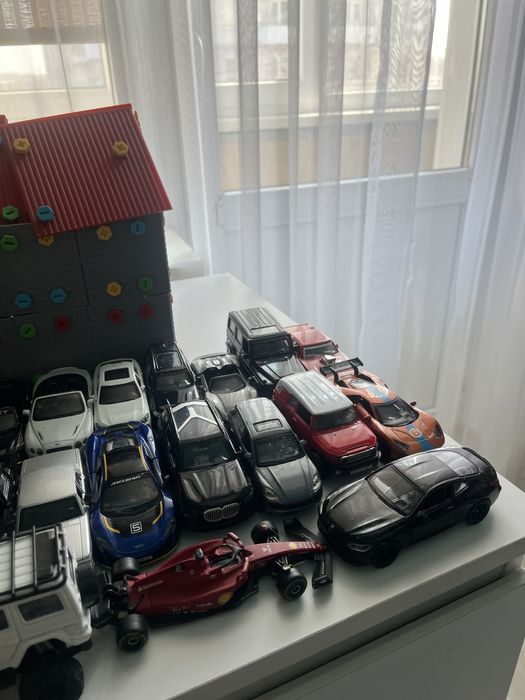 Колекційні машинки