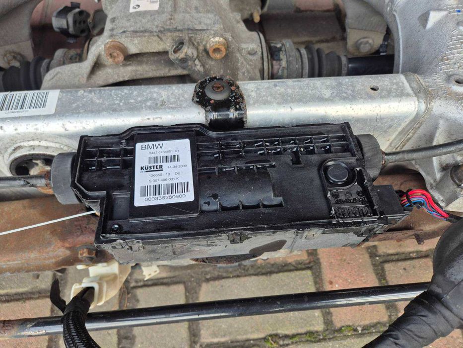 задня балка ричаг цапфа редуктор супорт бмв 7 серія F01