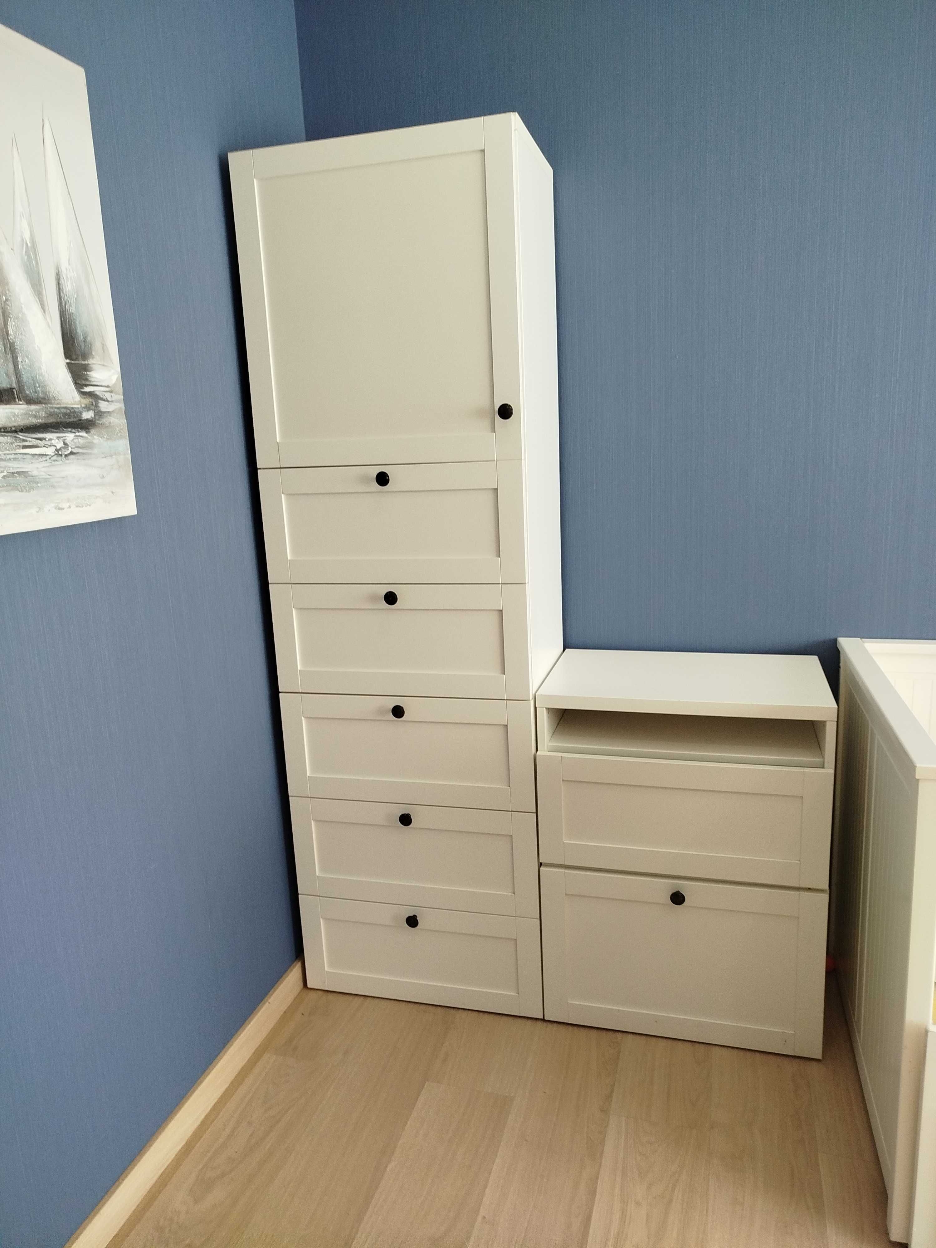 Cama de criança, dupla + mesa cabeceira + armário