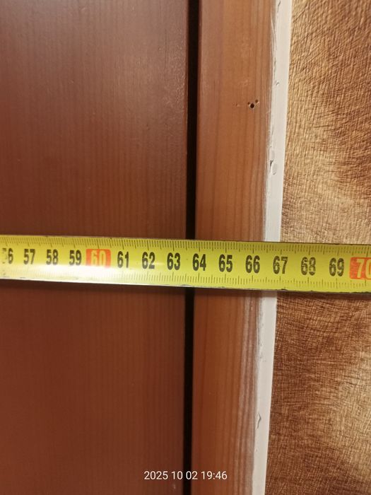 Продам міжкімнатні двері сосна б/в