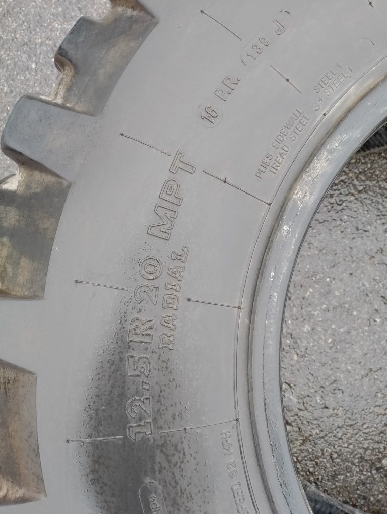 12.5R20  Uniroyal monoply T9 MPT Radial