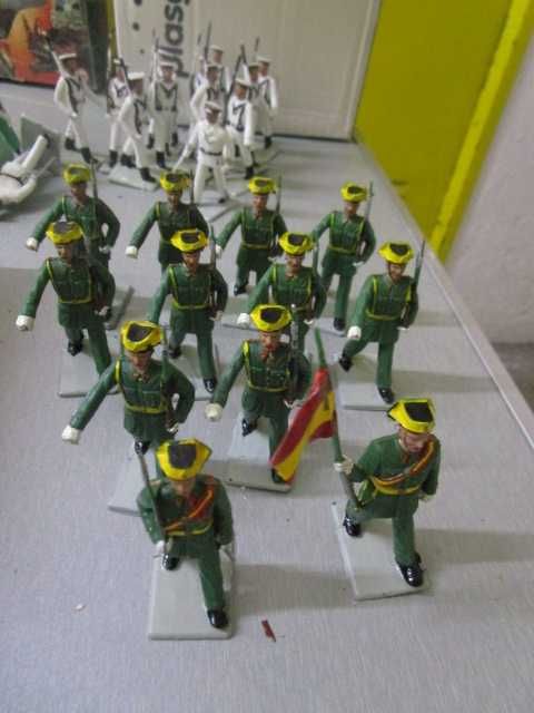 Soldados plástico  espanhóis Soldis Remsa ? guarda civil marinha