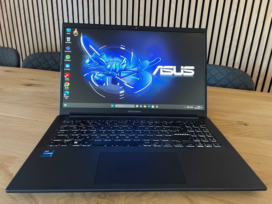 Portátil Asus K3500P Core i7 11th, 16Gb Ram, disco SSD M.2, Windows 11