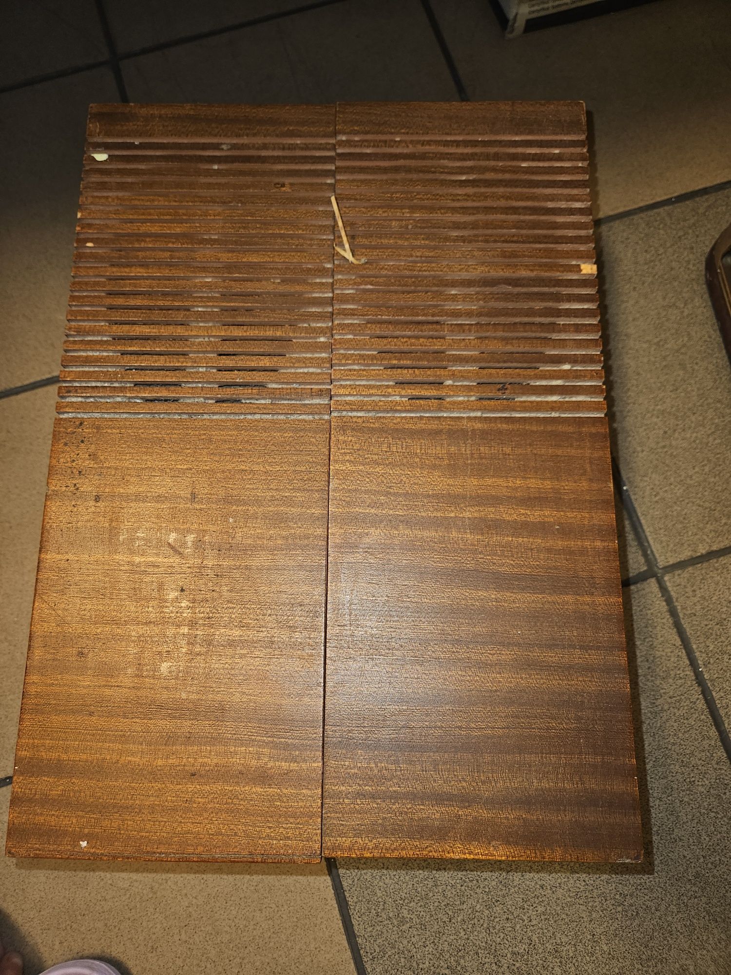 Gramofon z czasów prl