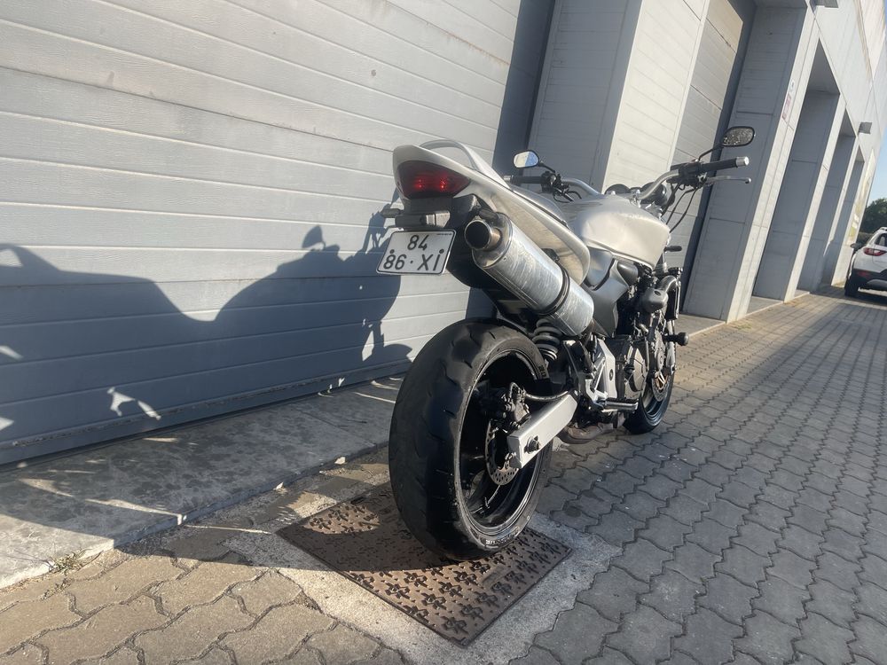 Honda hornet 600cc