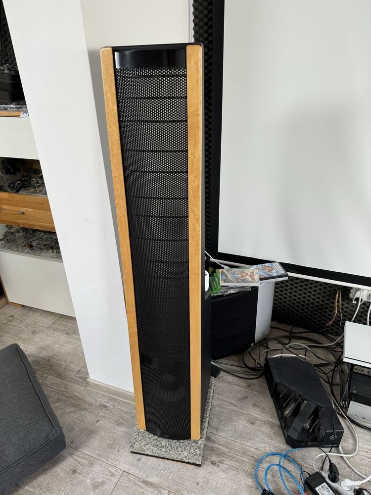 Kolumny Martin Logan Aerius - elektrostaty, aktywny bas
