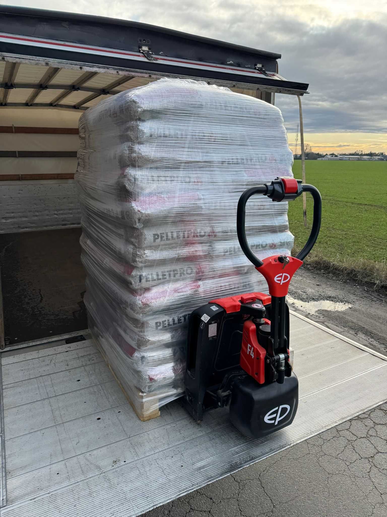 Certyfikowany Pellet drzewny, DINplus / A1, PelletPro, TRANSPORT