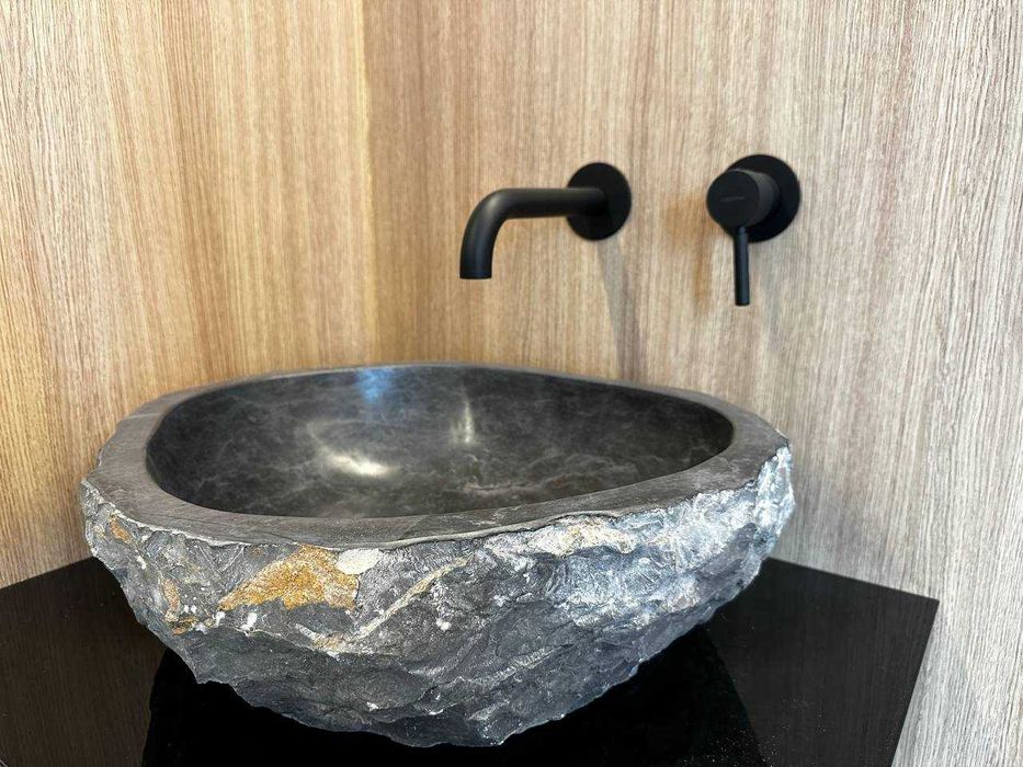 Продаж комерційного приміщення з дизайнерським ремонтом ЖК “Зарічний”!