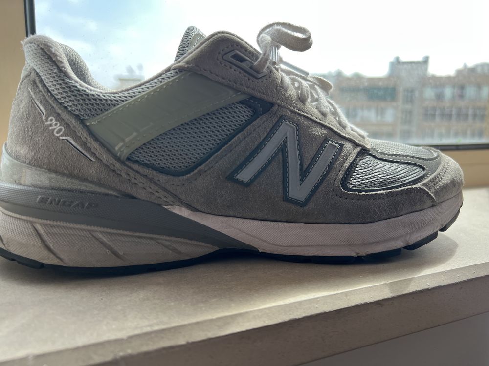 Sapatilhas de homem New balance MADE in USA 990v5. Tamanho 43