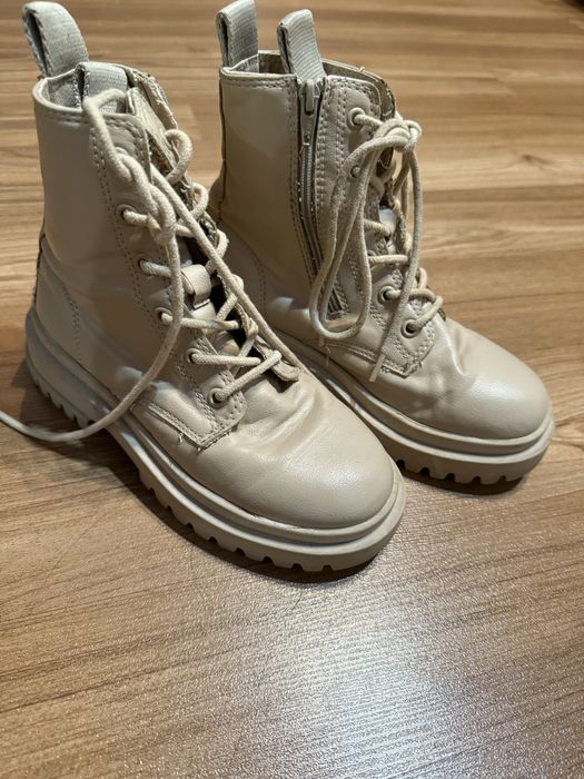 Ботінки для дівчинки zara