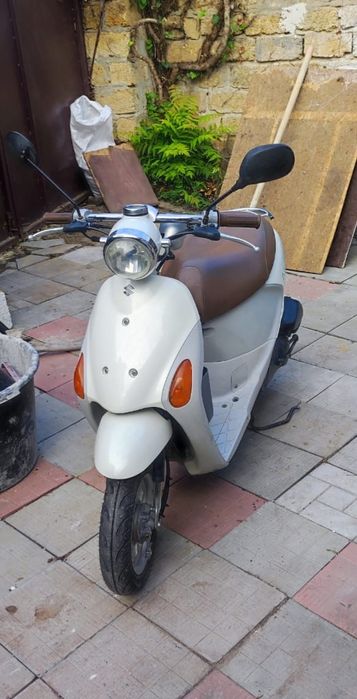 Скутер Suzuki pallet lets4
