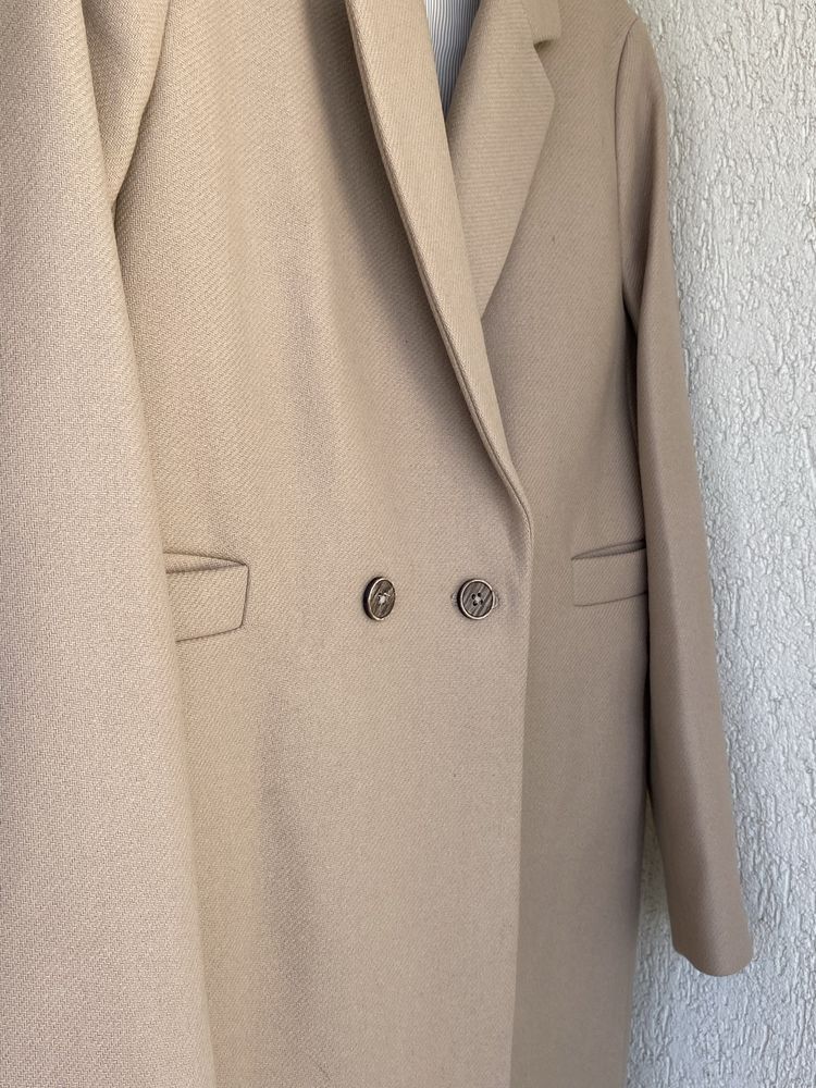 Пальто Massimo Dutti. Пісочне пальто
