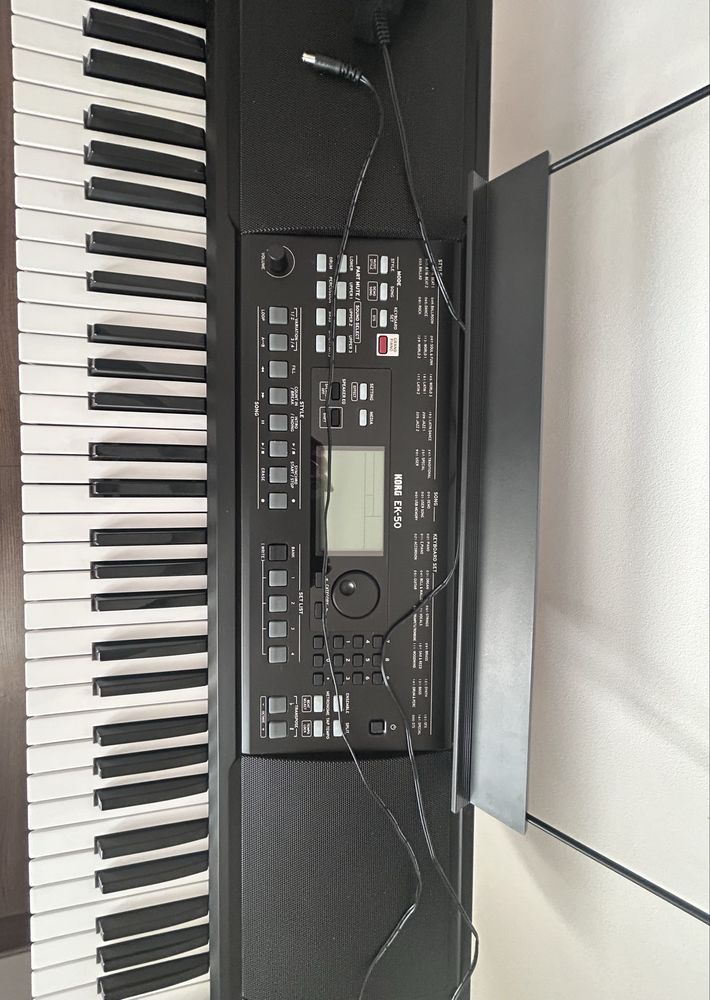 Keyboard KORG EK-50 jak nowy