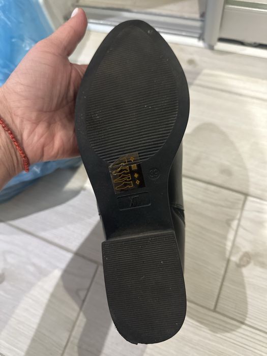 Ботінки жіночі 39 р M WONE