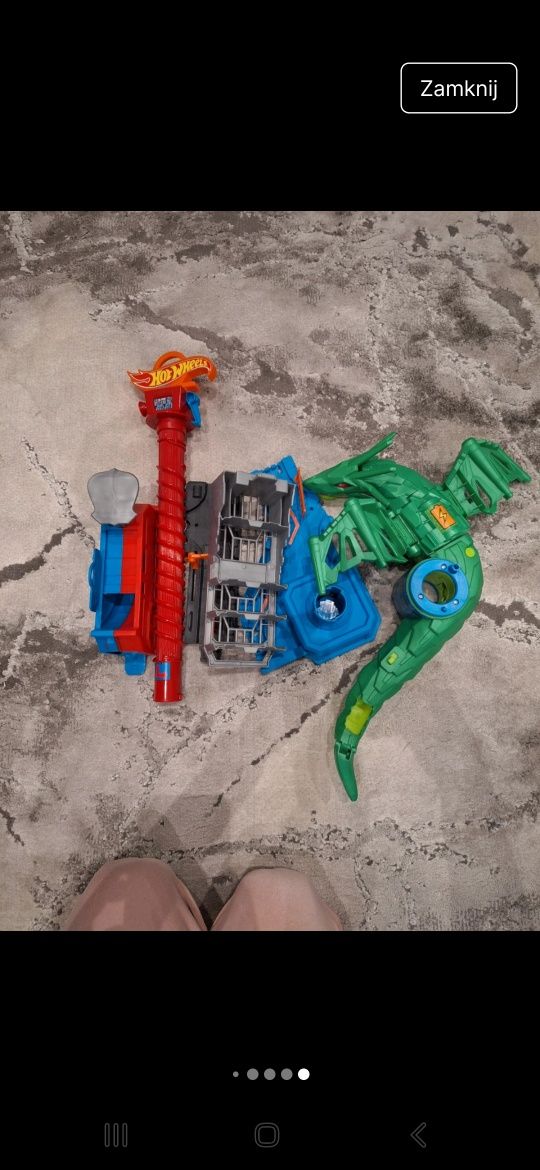 Hot wheels atak smoka tory smok