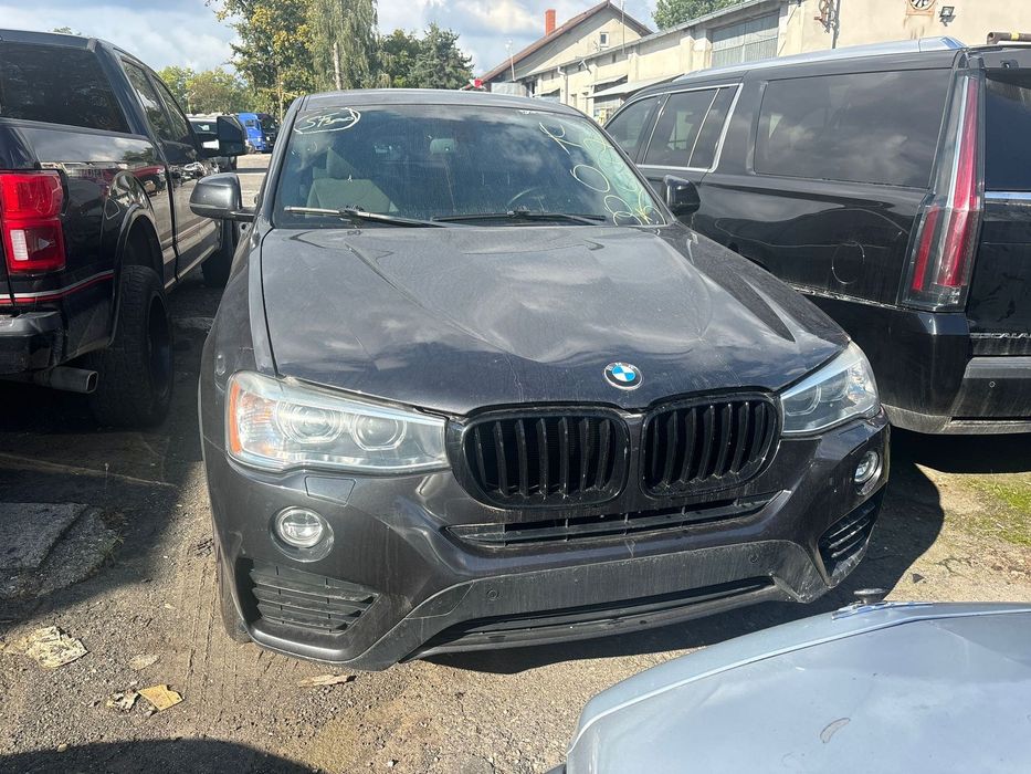 BMW X4 XDrive 28i małe uszkodzenia