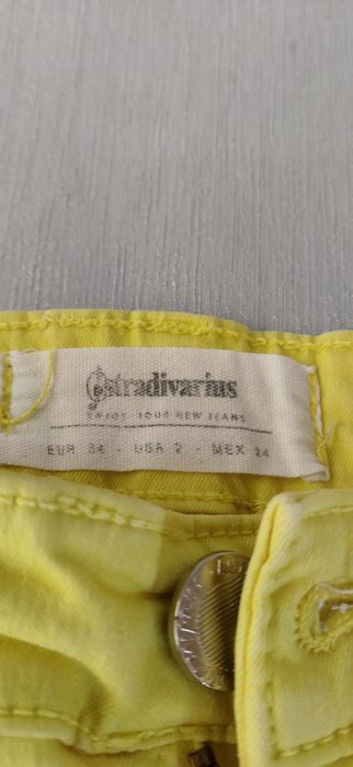 Calças Stradivarius