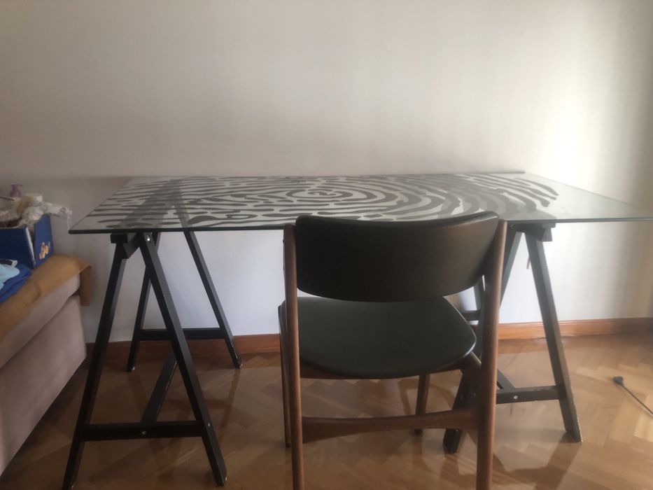 Secretaria em vidro