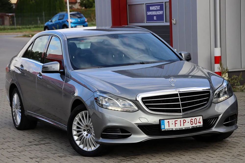 Mercedes-Benz Klasa E ELEGANCE*SEDAN*Manual*Full Ledy*Opłacony
