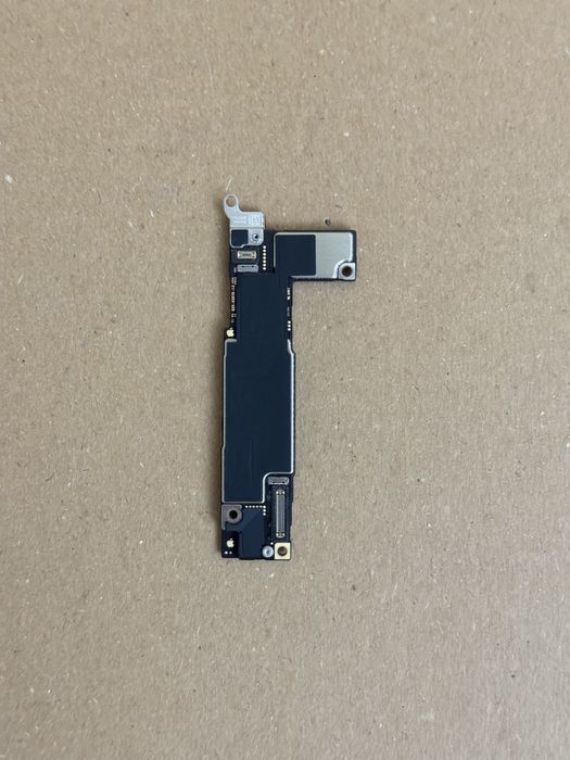 Плата iPhone 15 128 Gb + фронтальная камера с Face iD на iCloud