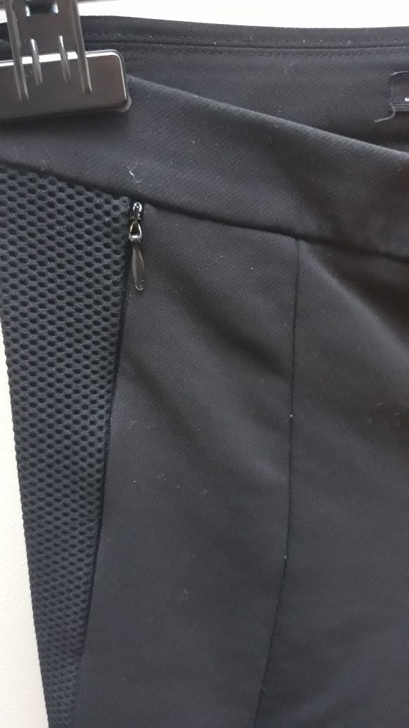 Czarne ciepłe legginsy joggersy ZARA, XS