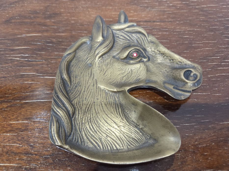 Cinzeiro bronze cabeça cavalo