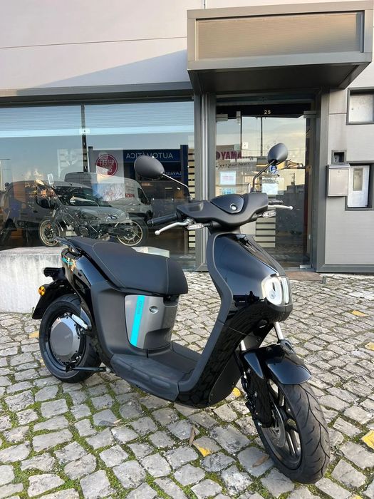 Yamaha NEOs