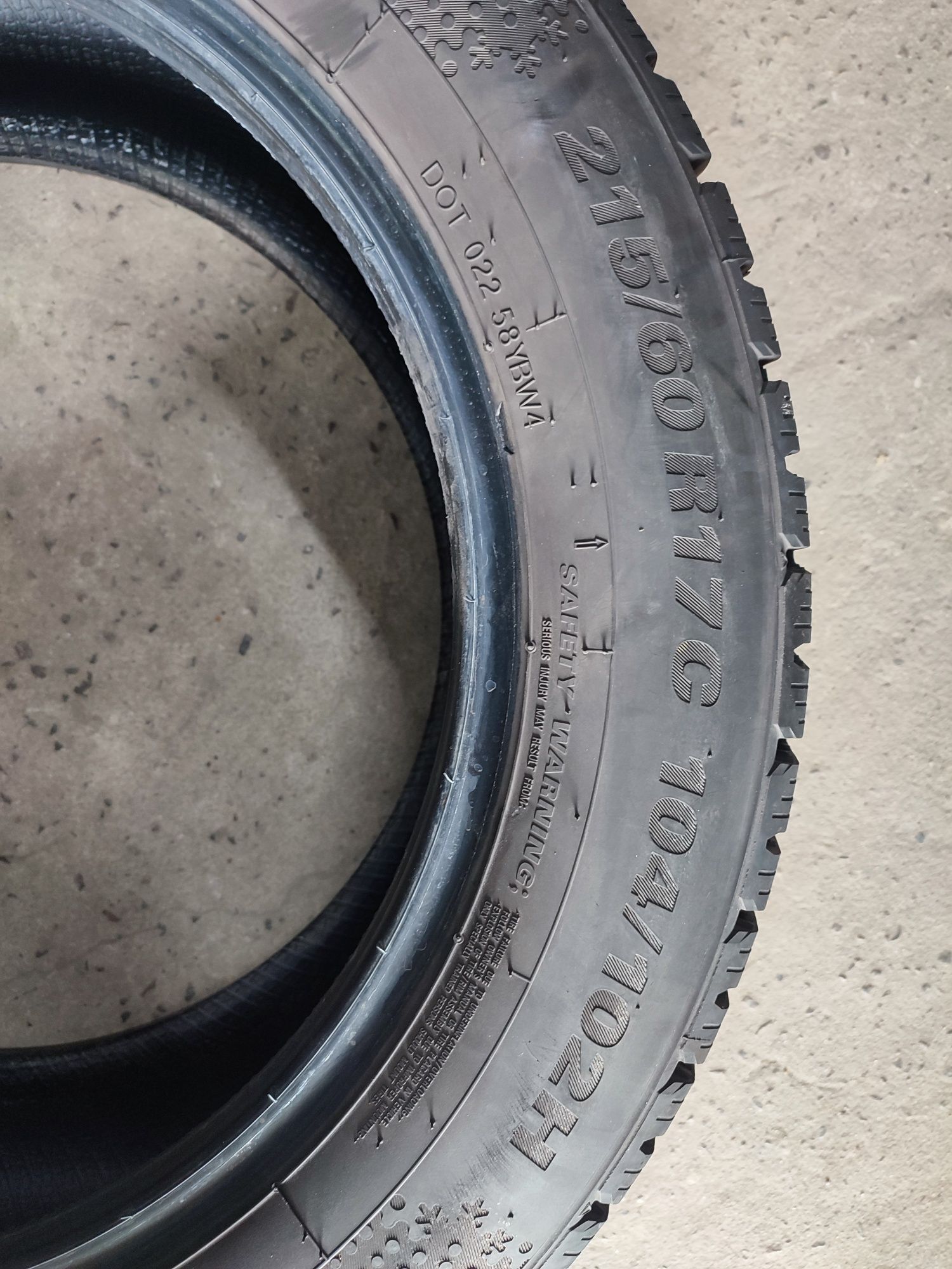 Шини 215/60 R17C Kumho Winter Portran cw51