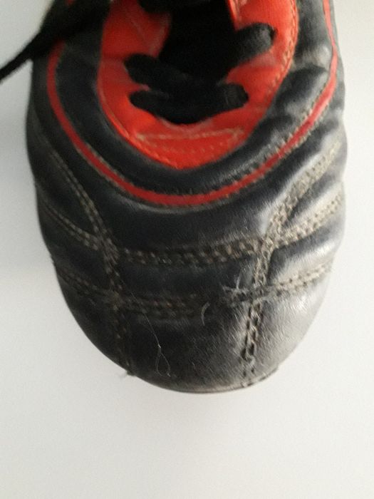 Chuteiras Adidas - Tamanho 44
