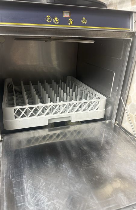 Zmywarka wyparzarka silanos gastronomiczna