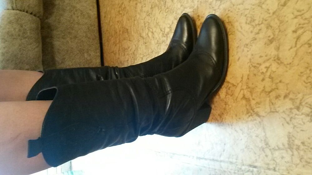 Продам сапожки осень/весна кожа