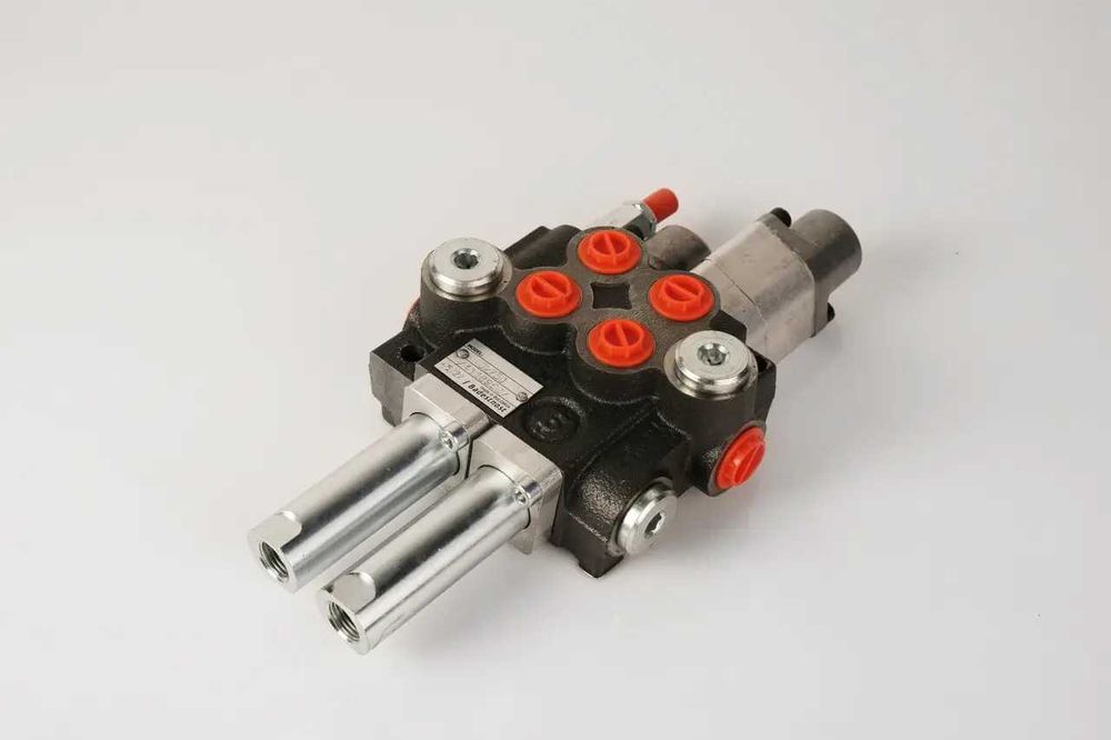 Гидрораспределитель болгарский на КУН МТЗ, ЮМЗ, Т16, К700, Т150, Т40