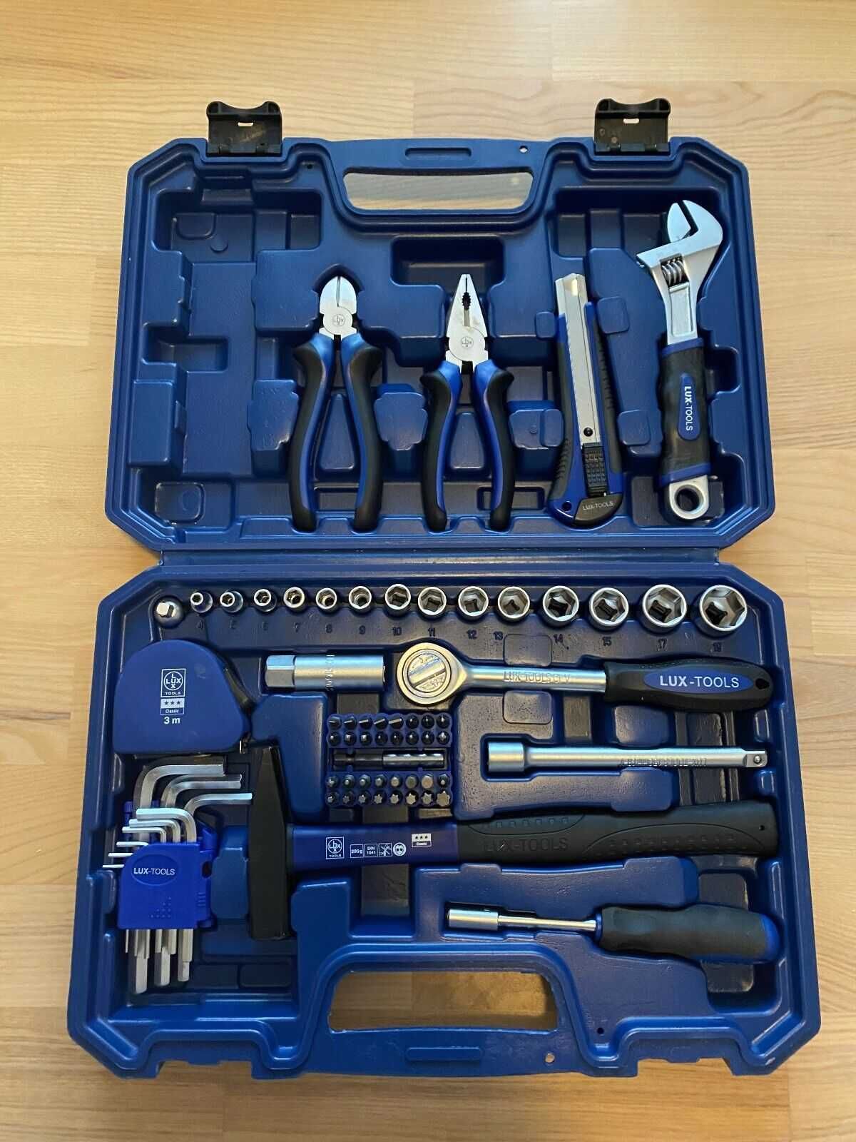 Чемодан качественных инструментов LUX-TOOLS Германия
