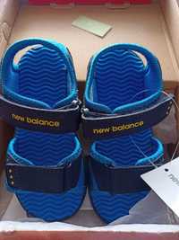 Sandałki New Balance chłopięce r.28,5