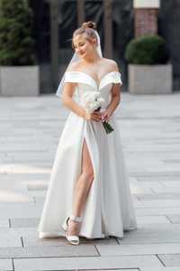 Весільна сукня 8000грн  в ідеальному  стані +380665129661