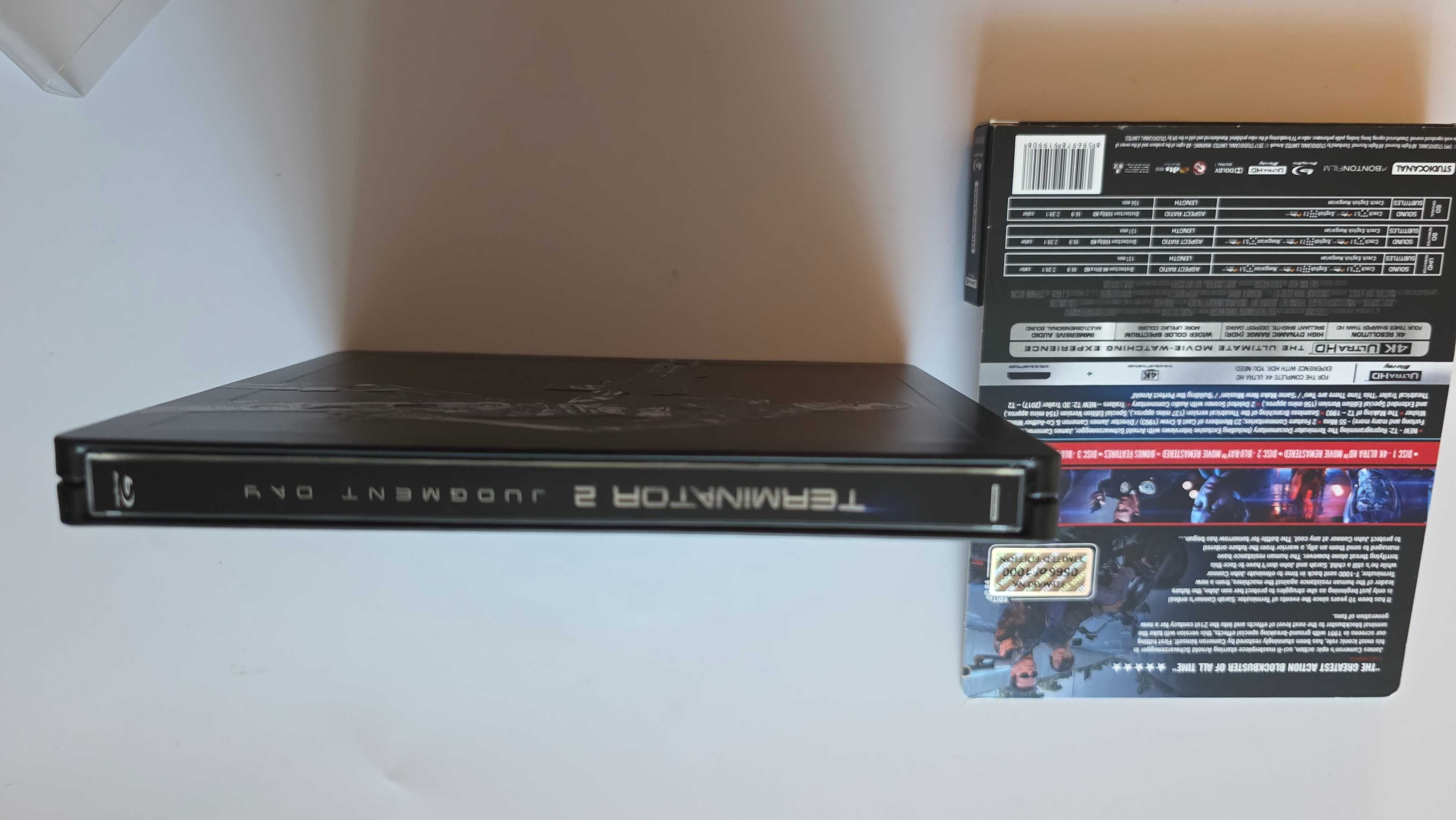 blu ray Terminator 2 dzień sądu 4k świeci w nocy steelbook