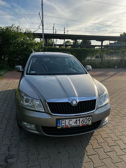 Skoda Octavia Pilnie sprzedam Skoda Octavia, kombi z 2011 roku