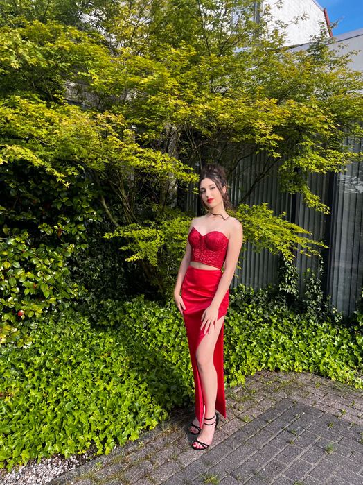 Розкішна вечірня/випускна сукня ;корсет + спідниця)