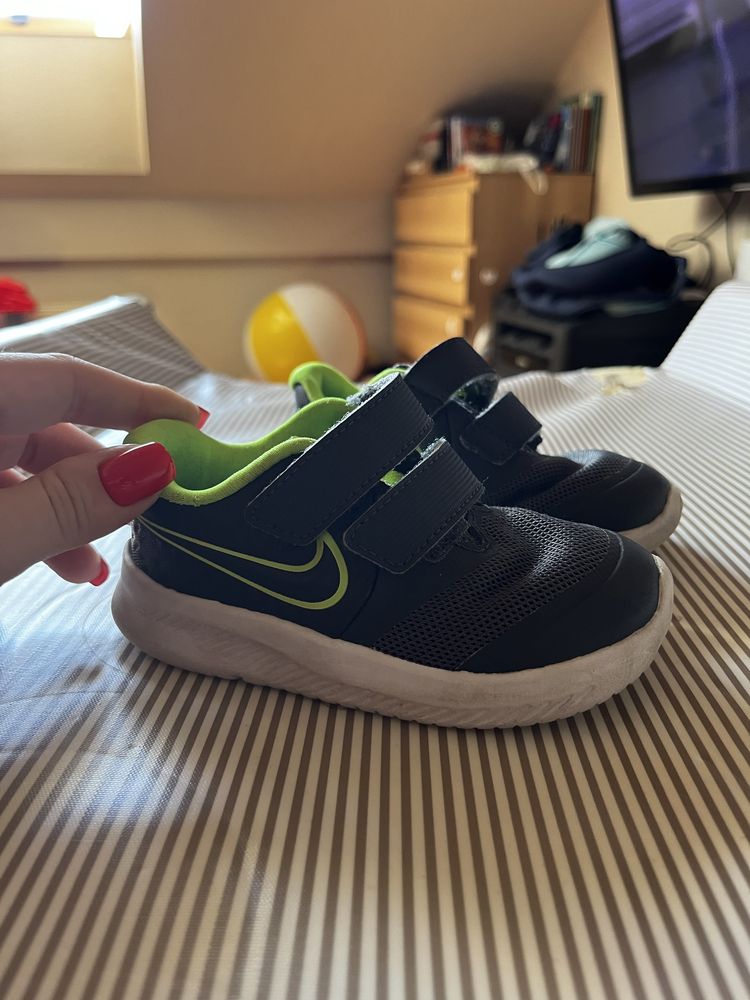 Buty nike dziecięce rozmiar 22