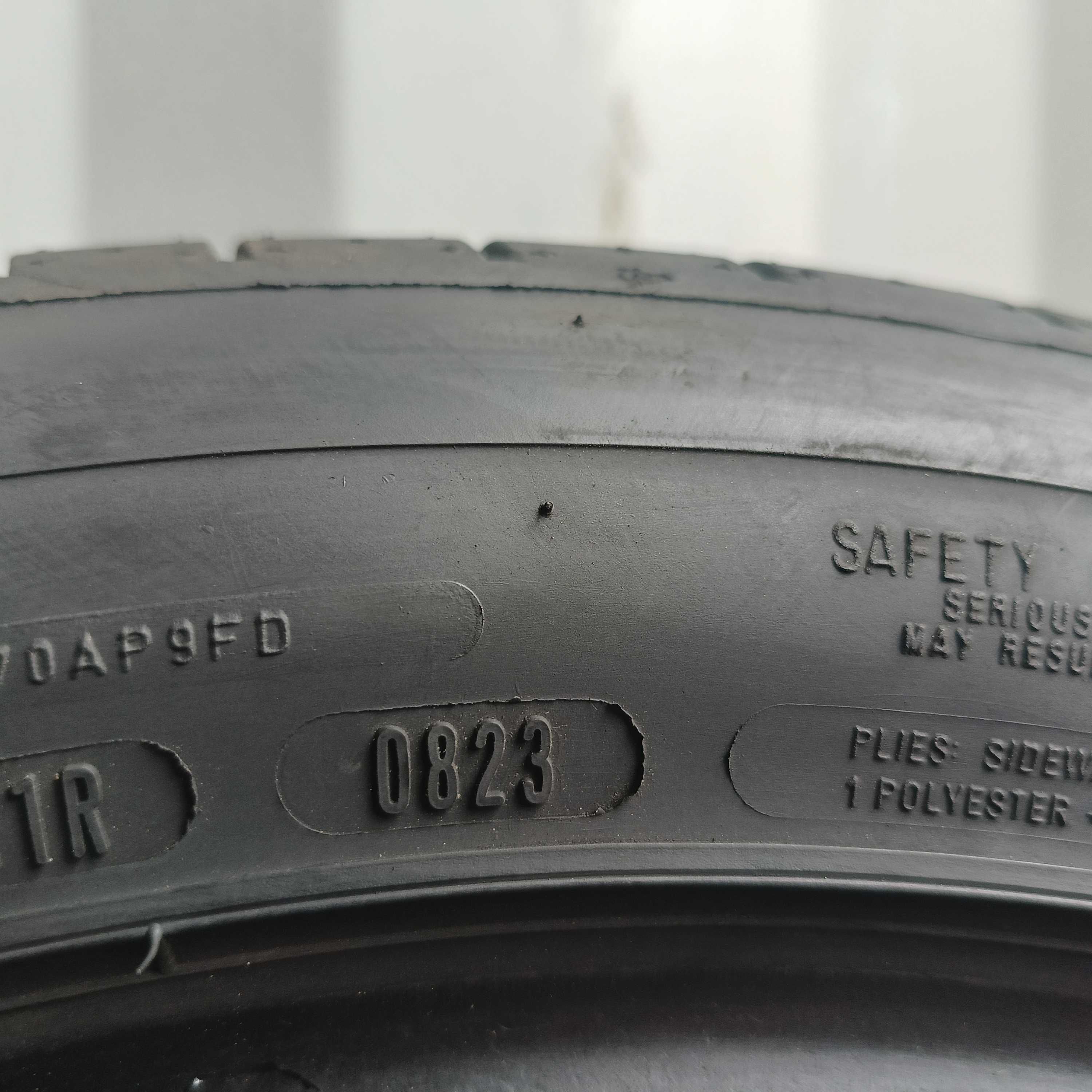 4X 215/55R17 98W Dunlop 2023