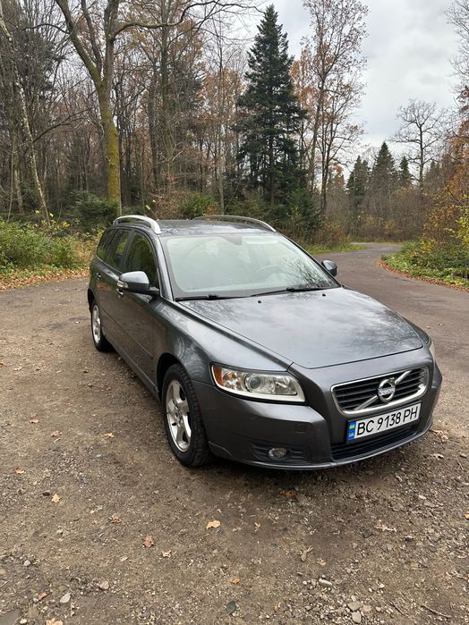 Volvo v50 2011 року 1.6 d2