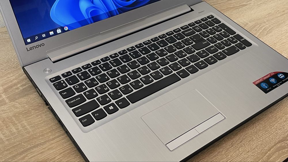 Ноутбук Lenovo IdeaPad 310-15IAP / 4 ядра / 4 год. акб / Ідеал